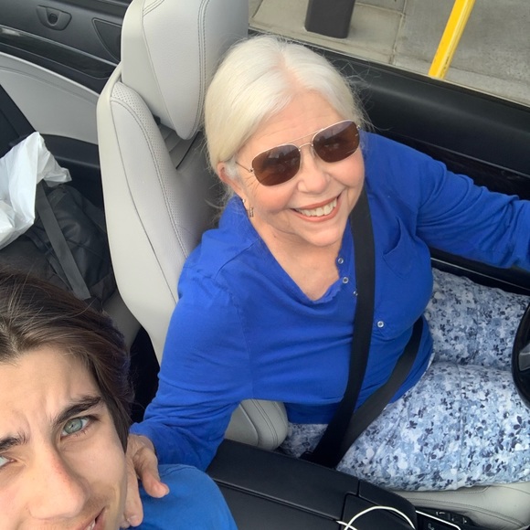 Meet your Posher, Susan - Picture 2 of 3